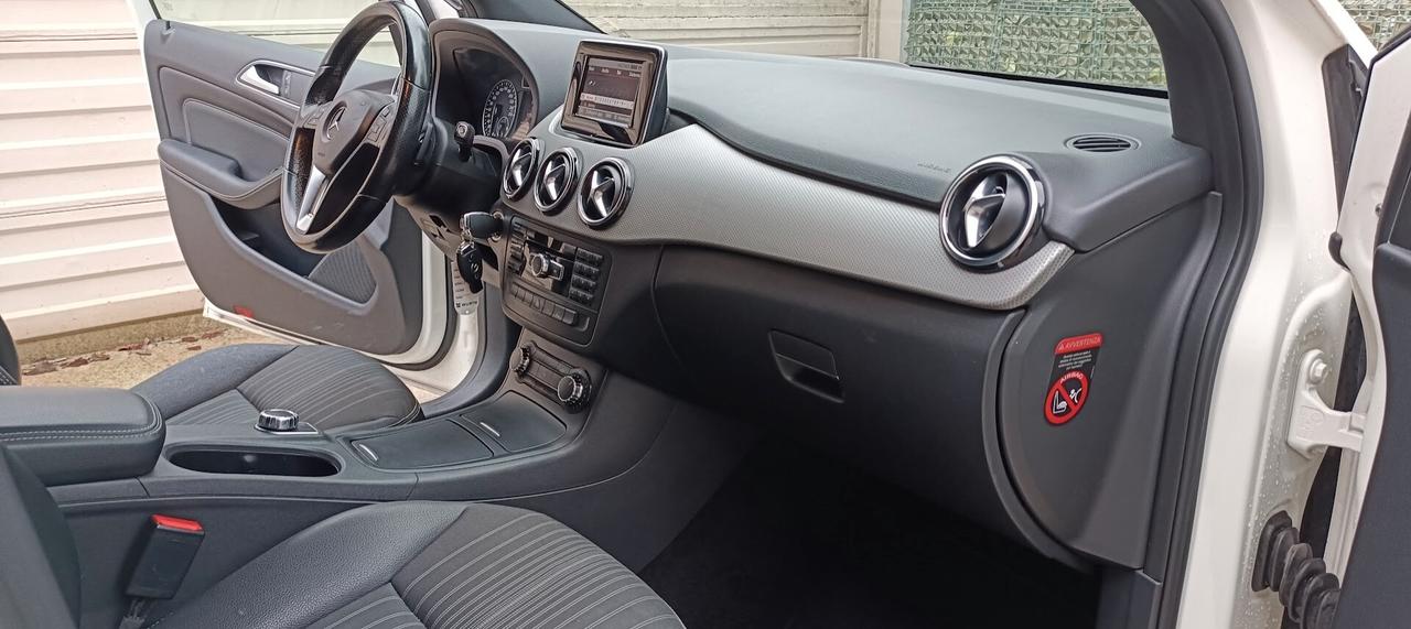 Mercedes-benz B 180 CDI BlueEFFICIENCY Premium