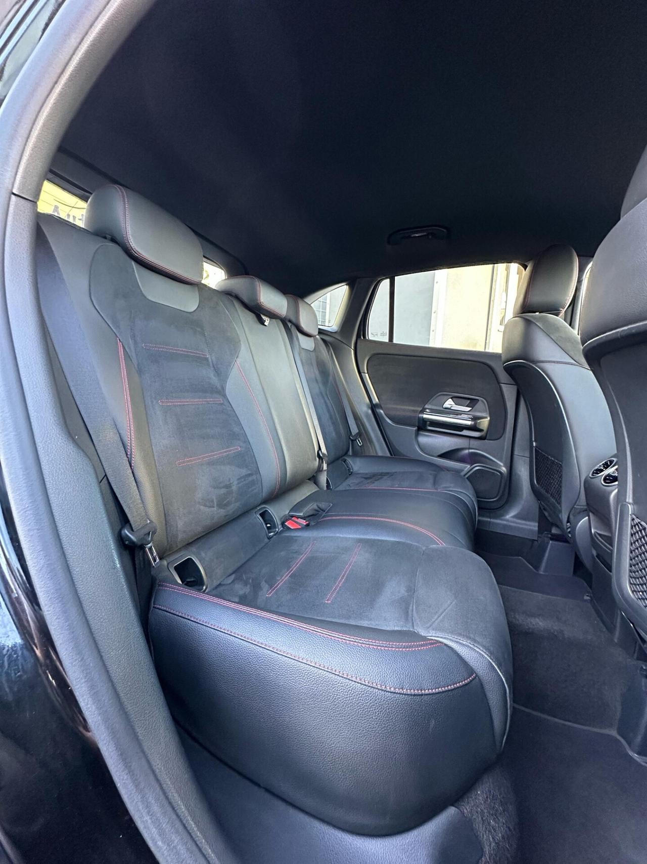 Mercedes GLA 200D Premium Amg