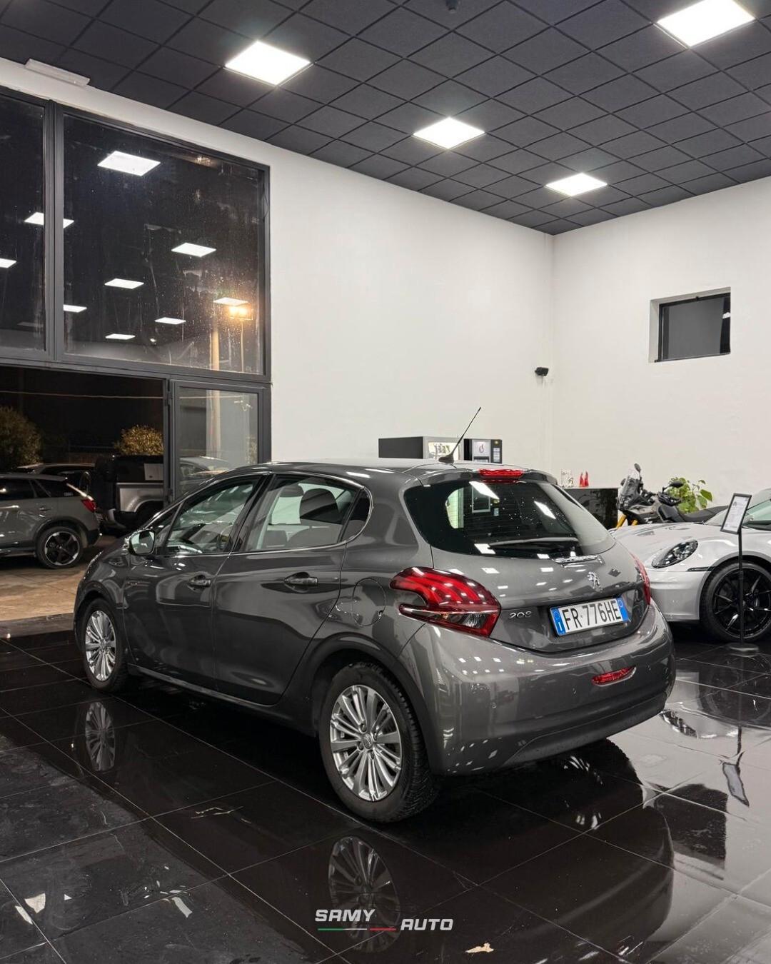 Peugeot 208 BlueHDi 100 S&S 5 porte Allure