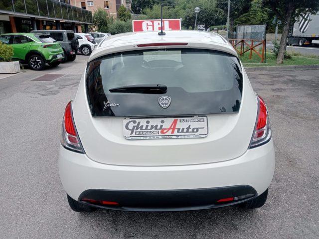 LANCIA Ypsilon 1.2 69 CV 5 porte GPL Ecochic Elefantino Blu