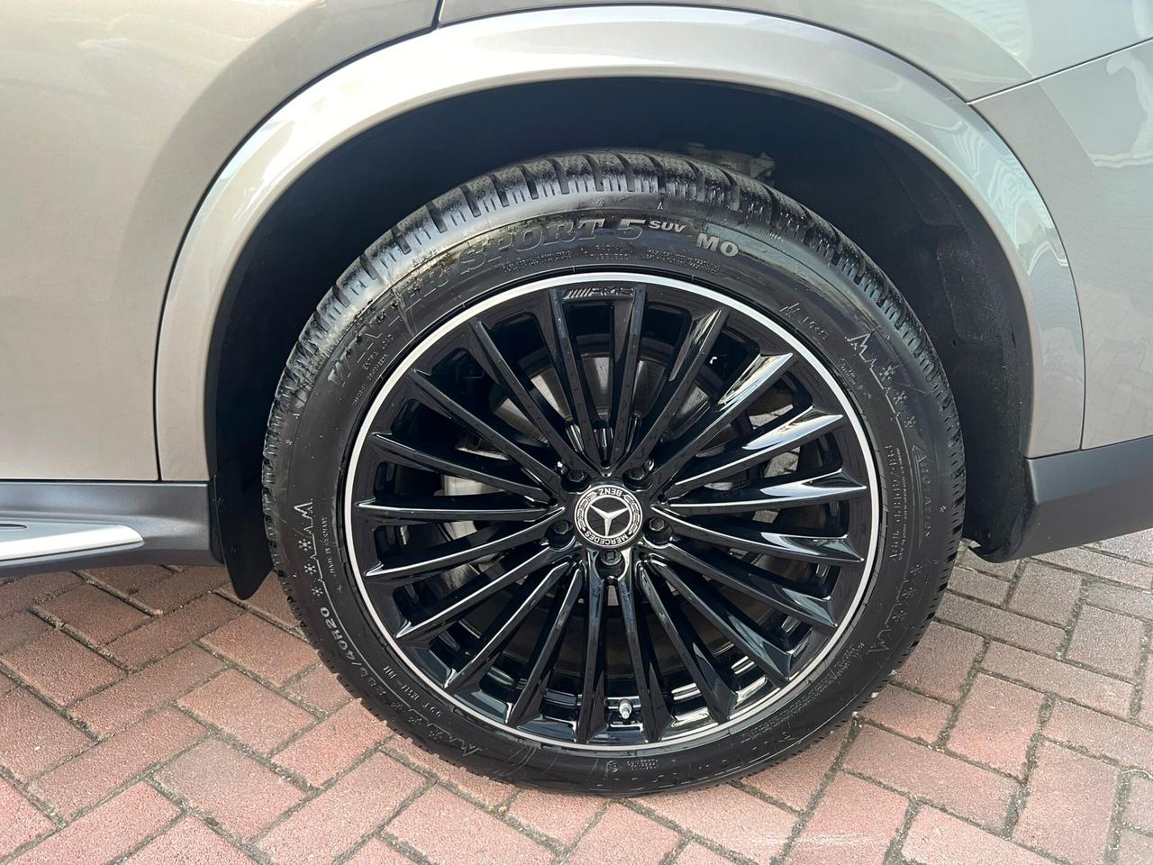 Mercedes-Benz GLC 300 d acc. €28.350 noleggio con riscatto no scoring