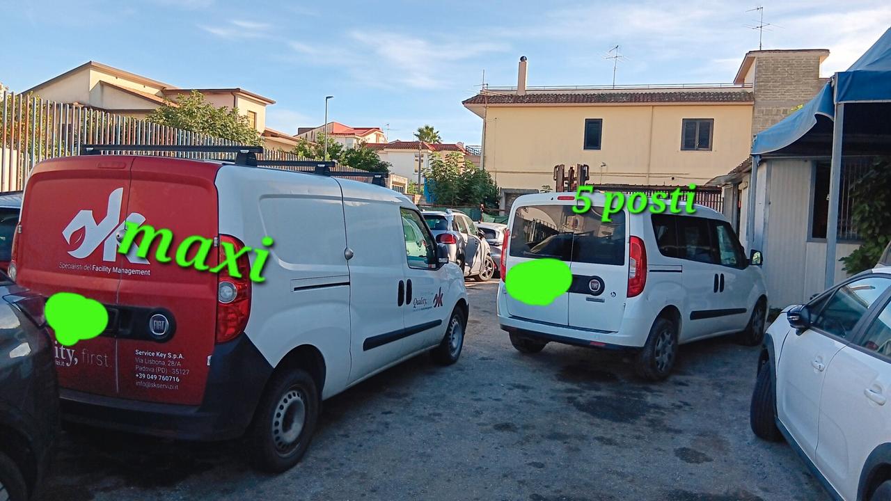 Fiat Doblo 5 posti incidentata sinistrata mondialcars più iva