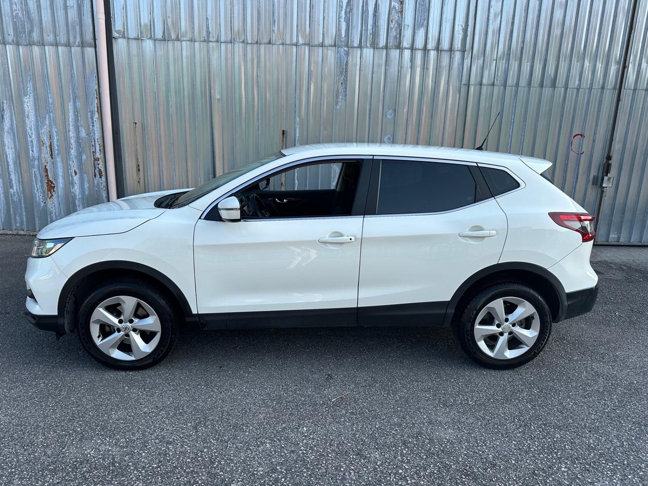Nissan Qashqai 1.6 dCi 2WD N-Connecta SOLO 120 MILA KM