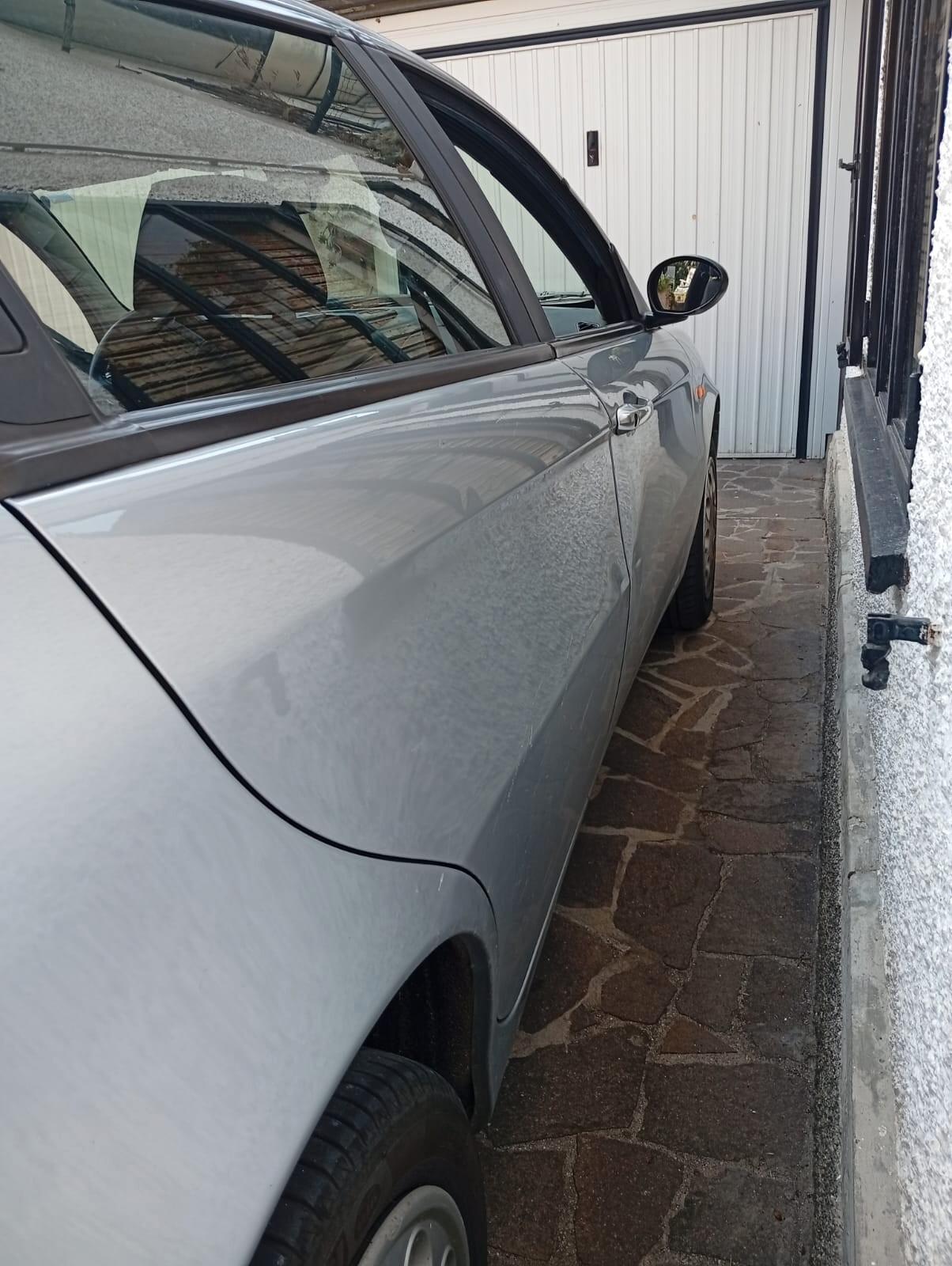 Alfa Romeo 147 1.9 JTD (115 CV) cat 5p. Distinctive