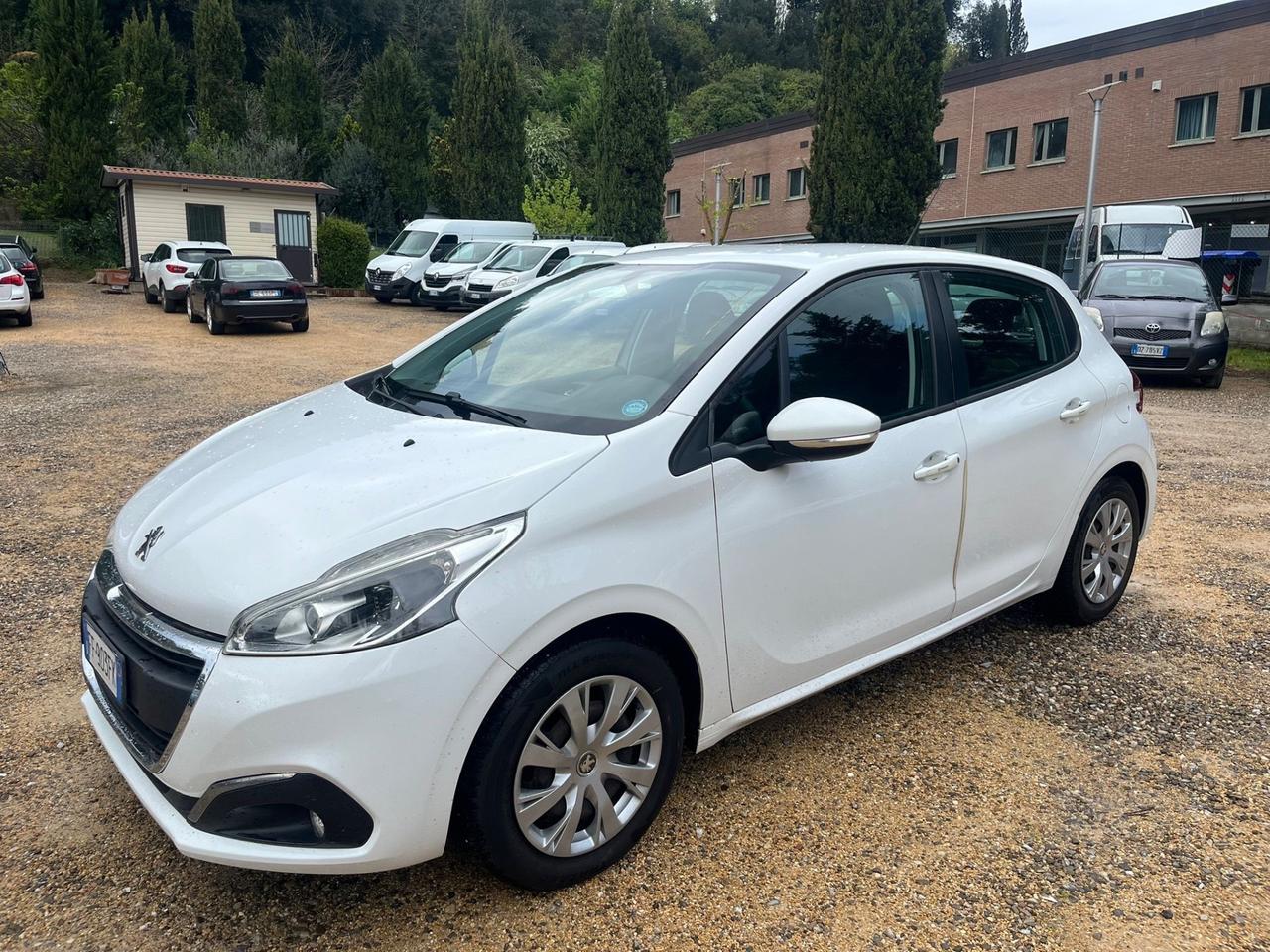 Peugeot 208 1.2 Benzina - Neopatentati - Tagliandi Certificati