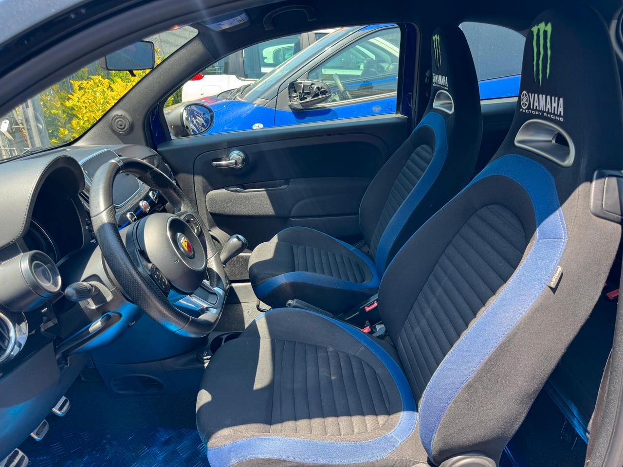 Abarth 595 1.4 Turbo T-Jet 165 CV Monster Energy Yamaha