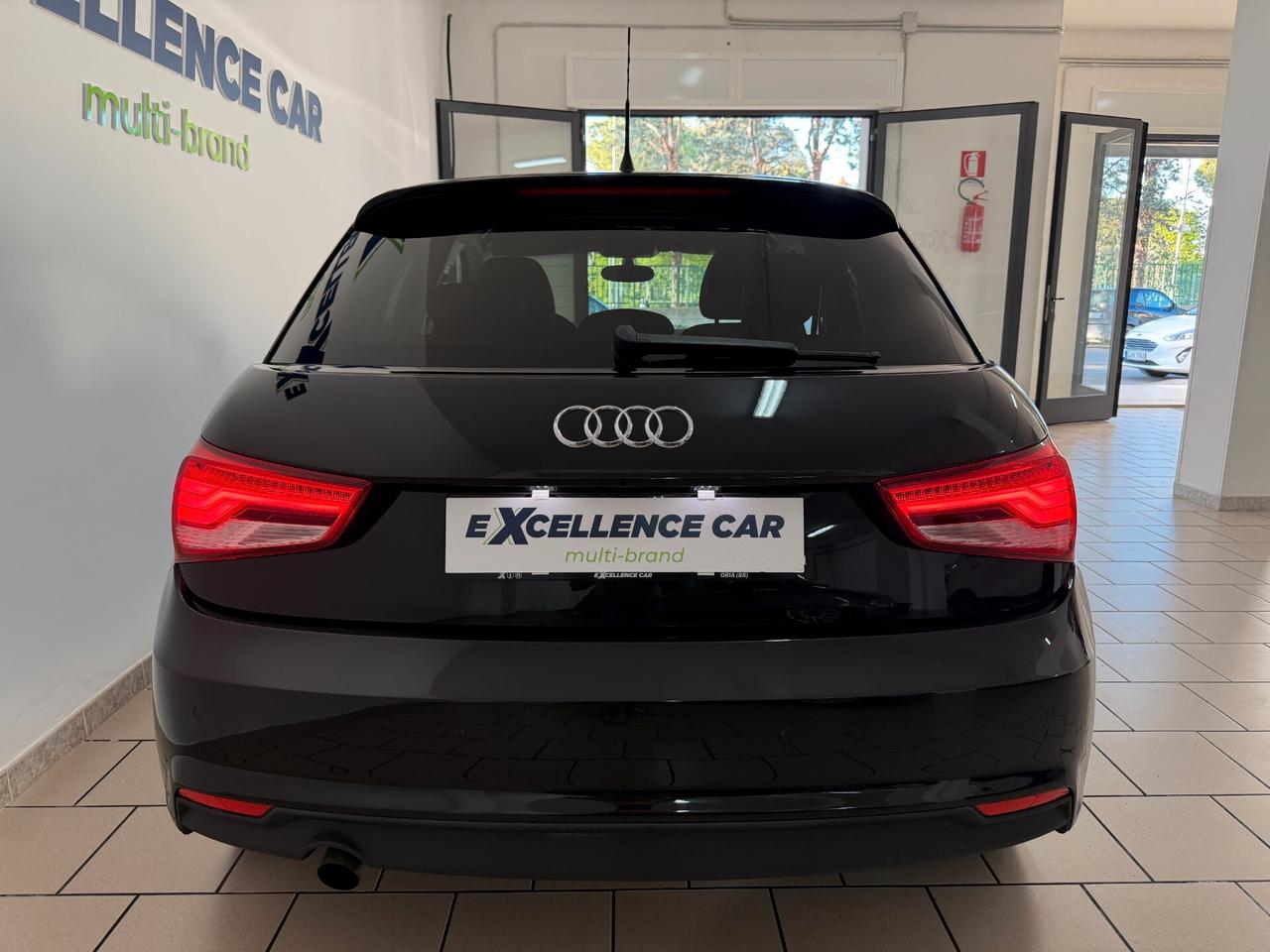 Audi A1 SPB 1.0 TFSI S-LINE LED/NAVI