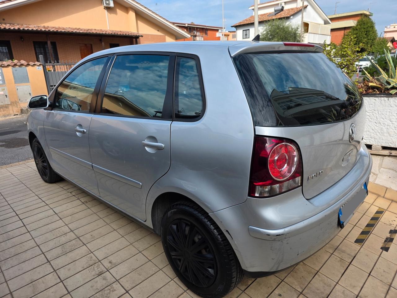 Volkswagen Polo 1.4/75CV 16V 5p. aut. Comfortline