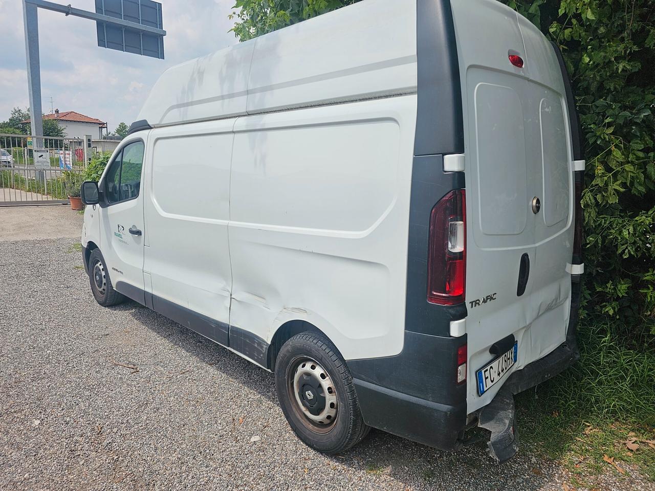 RENAULT TRAFIC TETTO ALTO