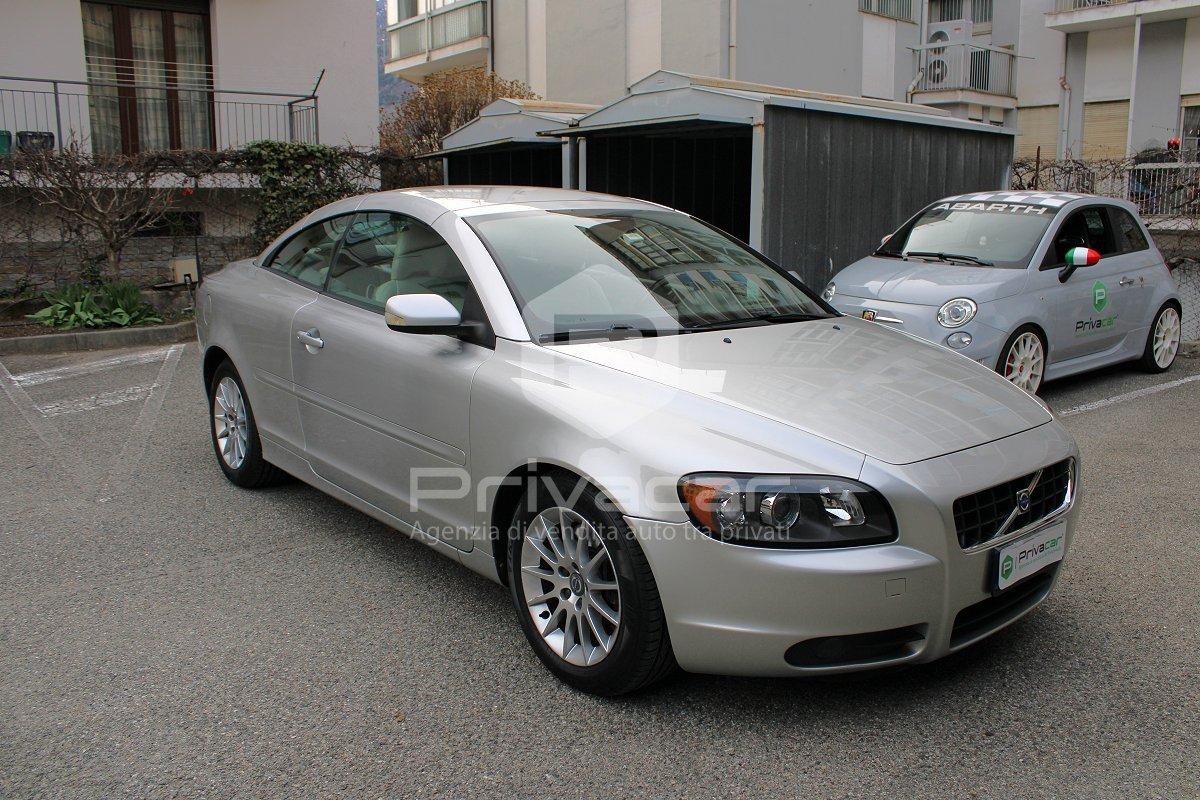 VOLVO C70 2.5 turbo 20V T5 Momentum