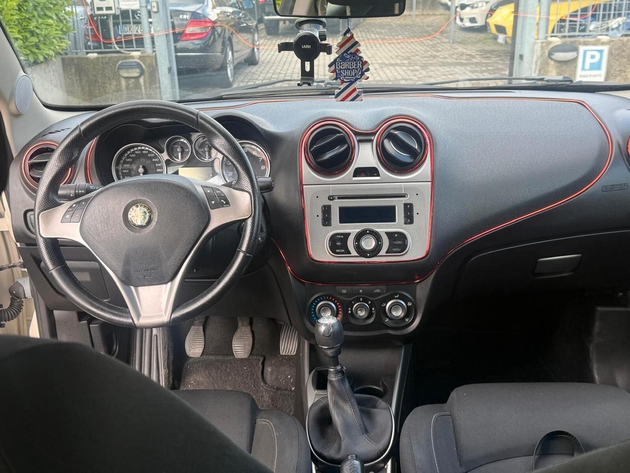 Alfa Romeo MiTo 1.4 8V S&S Distinctive Sport Pack
