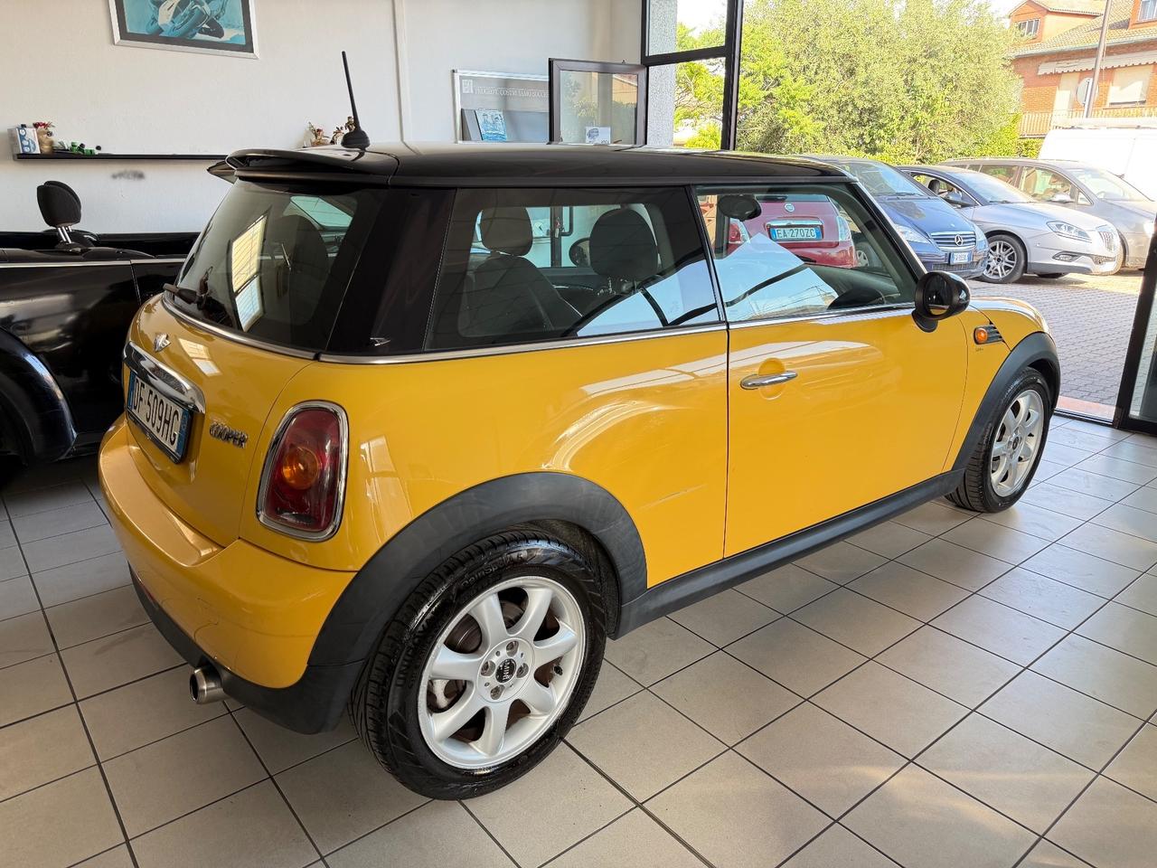 Mini 1.6 16V Cooper