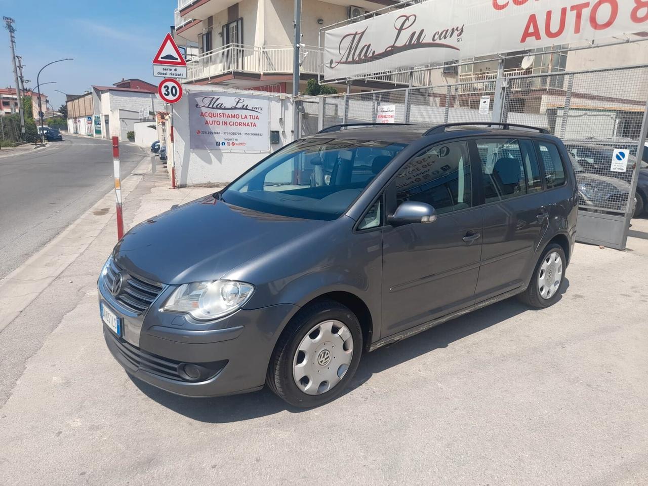 Volkswagen Touran 1.9cc diesel(PRIVATO)-2007
