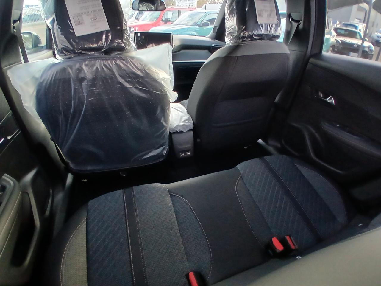 Peugeot 2008 Hybrid 145 e-DCS6 Allure