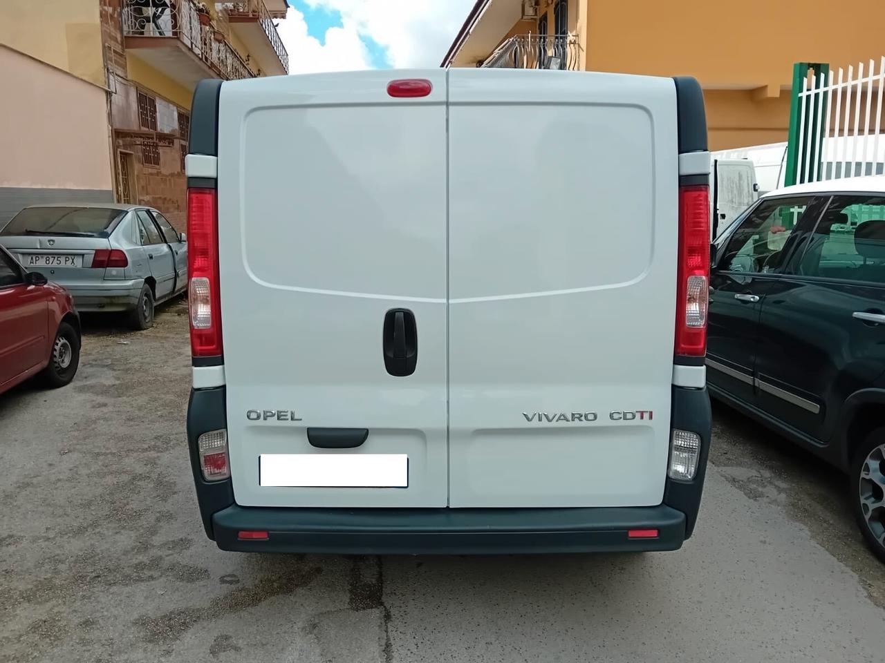 Opel Vivaro 27 2.0 CDTI 120CV PC-TN Furgone GARANZIA 12 MESI TAGLIANDATO PRONTA CONSEGNA Prezzo al pubblico