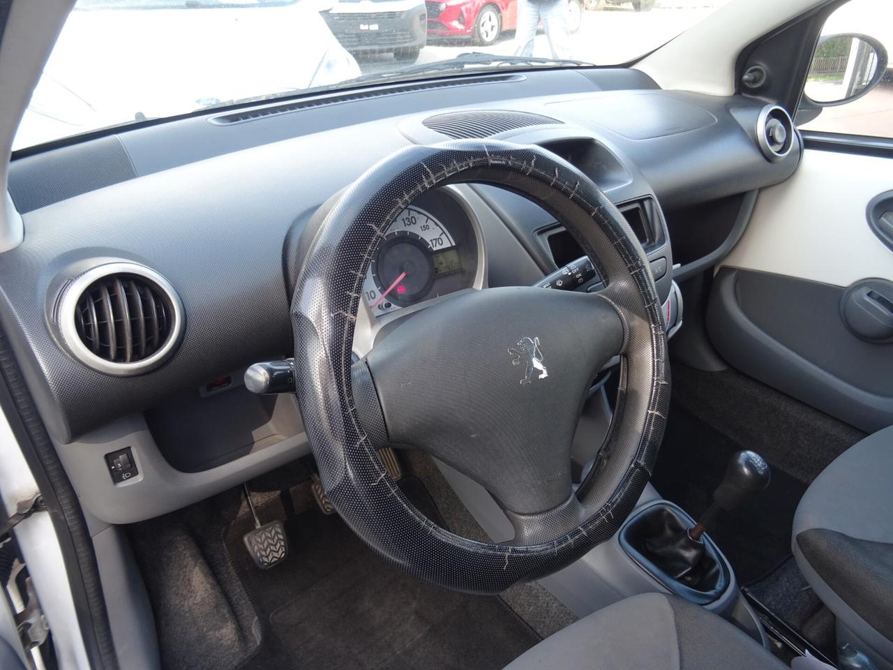 Peugeot 107 1.0 68CV 5p. Plaisir