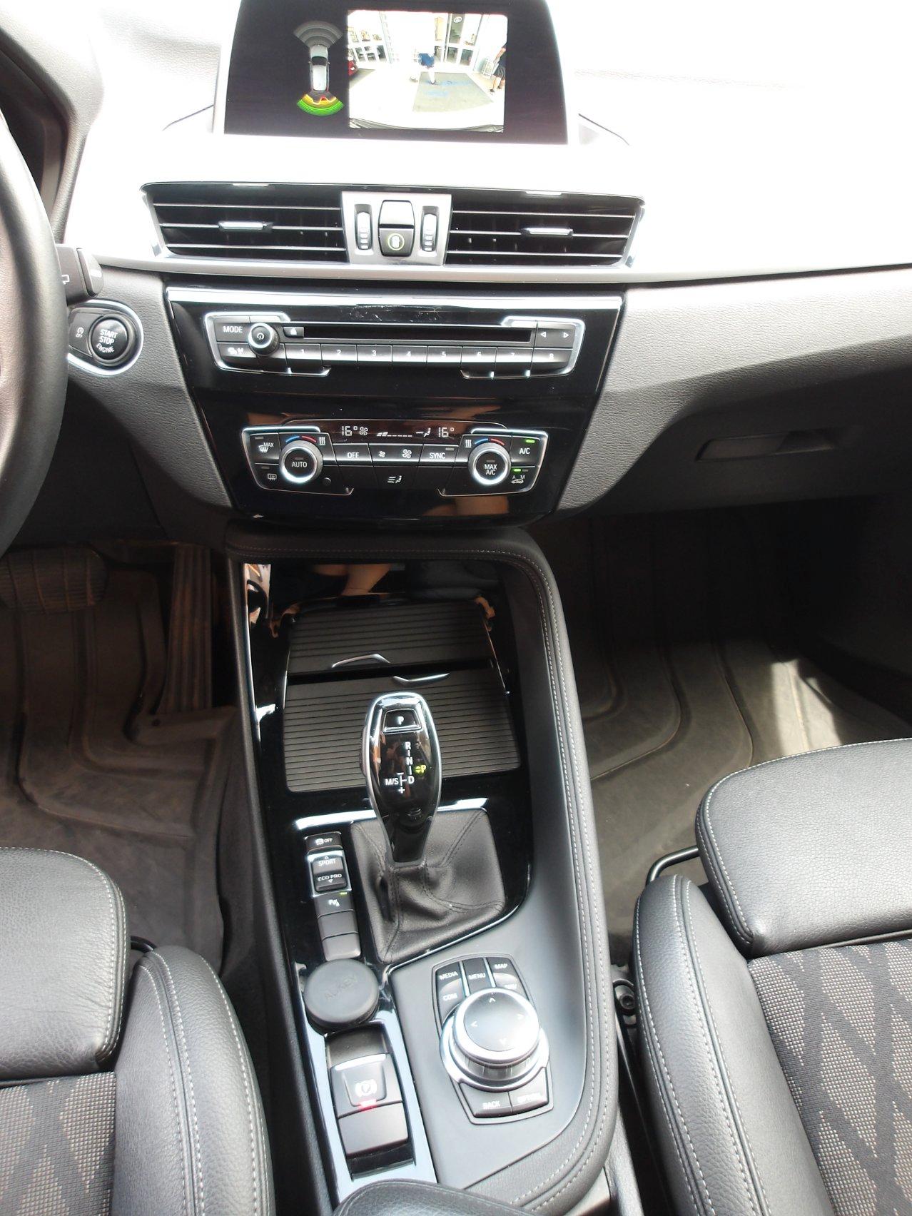 BMW X1 sdrive18d xLine auto my18