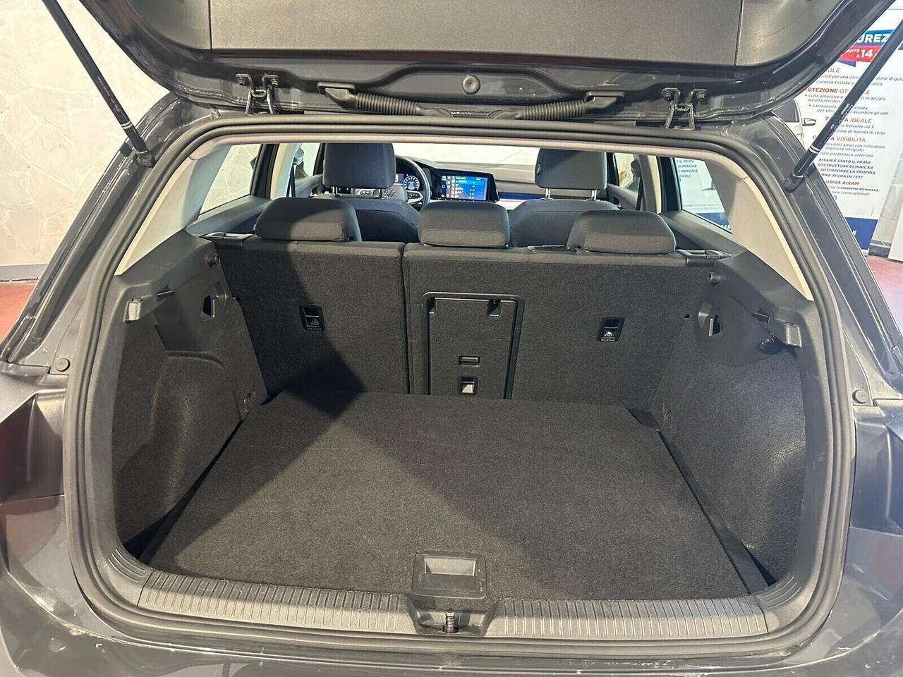 Volkswagen Golf 2.0 TDI 115 CV SCR Life AUTOMATICA