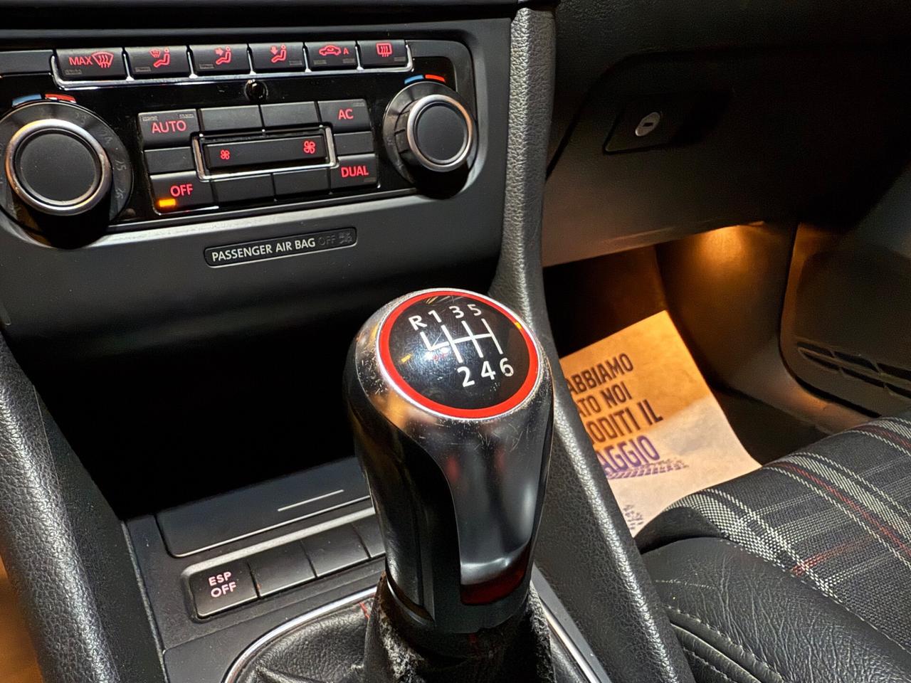 Volkswagen Golf GTI 2.0 TSI 3p.