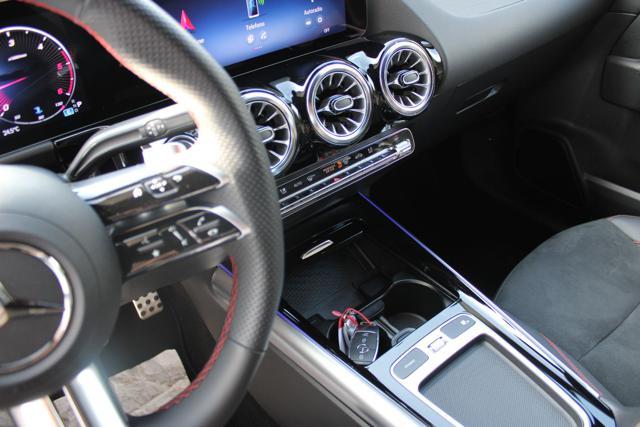 MERCEDES-BENZ GLA 220 d Automatic 4Matic AMG Premium GANCIO-MULTIBEAM