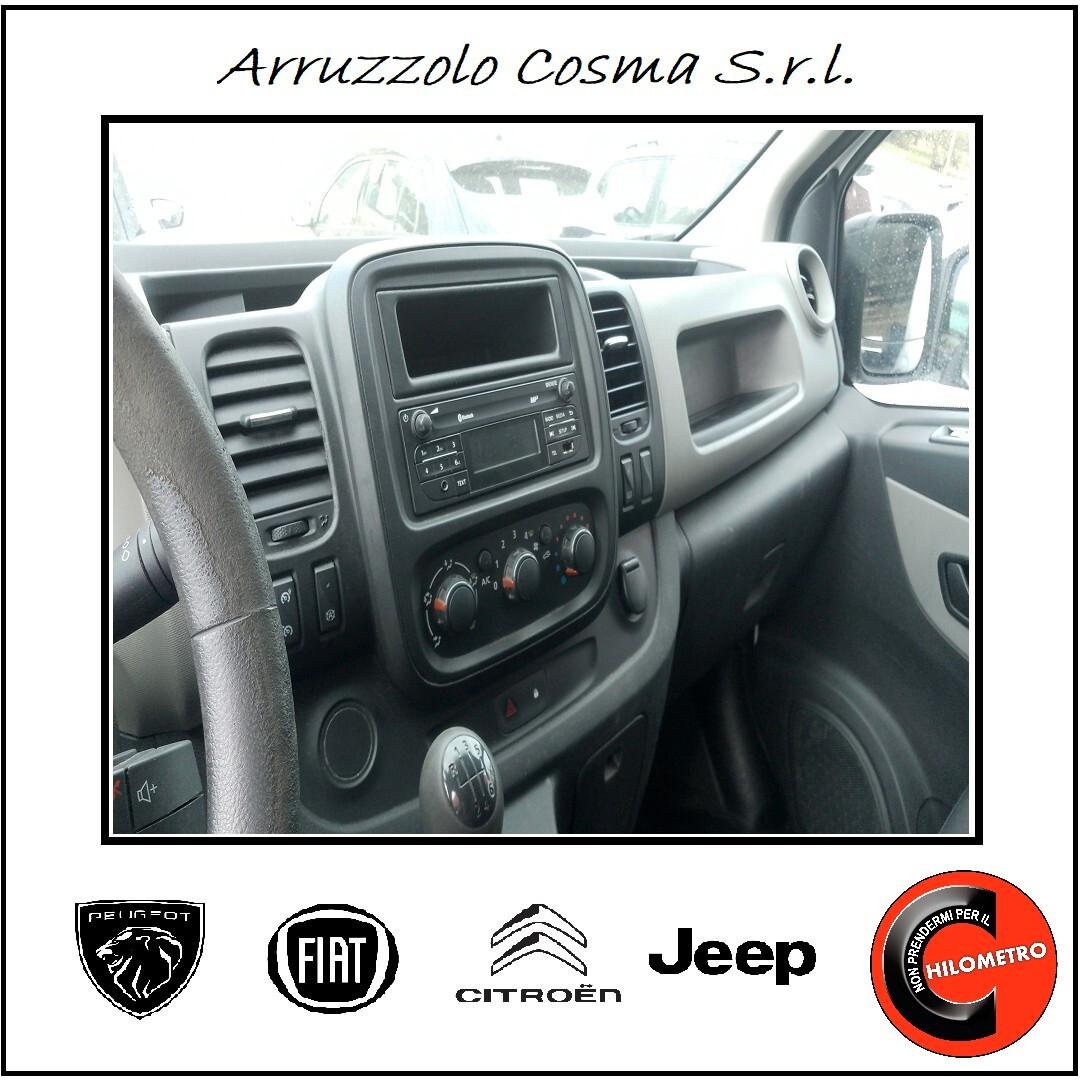 FORD TRAFIC FURGONE AUTOCARRO 3 POSTI
