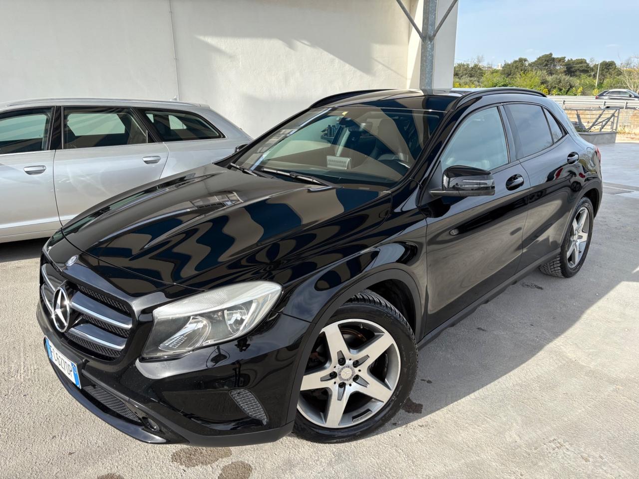 Mercedes-benz GLA 180 d Sport LED INTERNO CERCHI AMG
