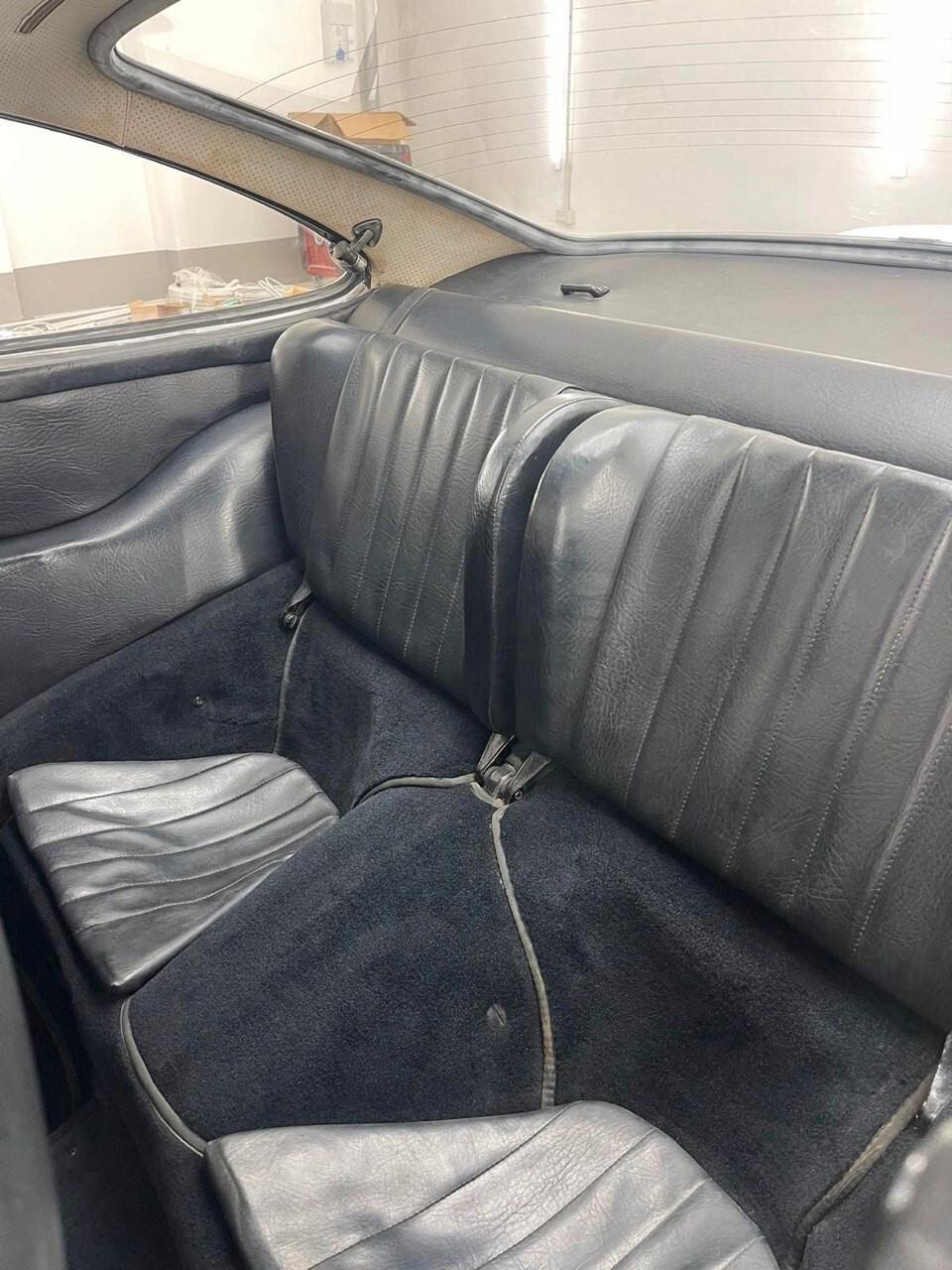 Porsche 911 2.7 MFI G Model