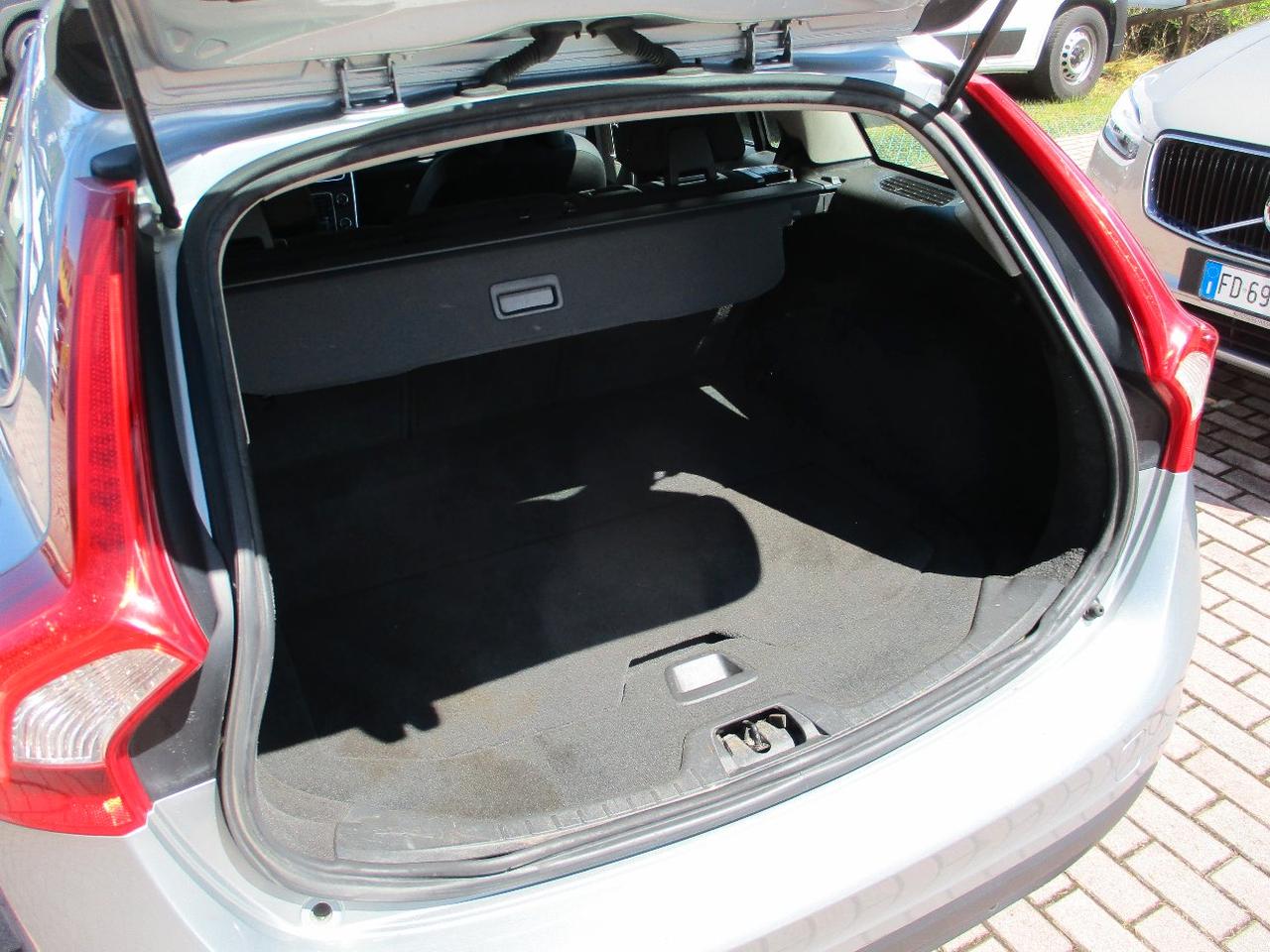 Volvo V60 2.0 d3 Summum geartronic