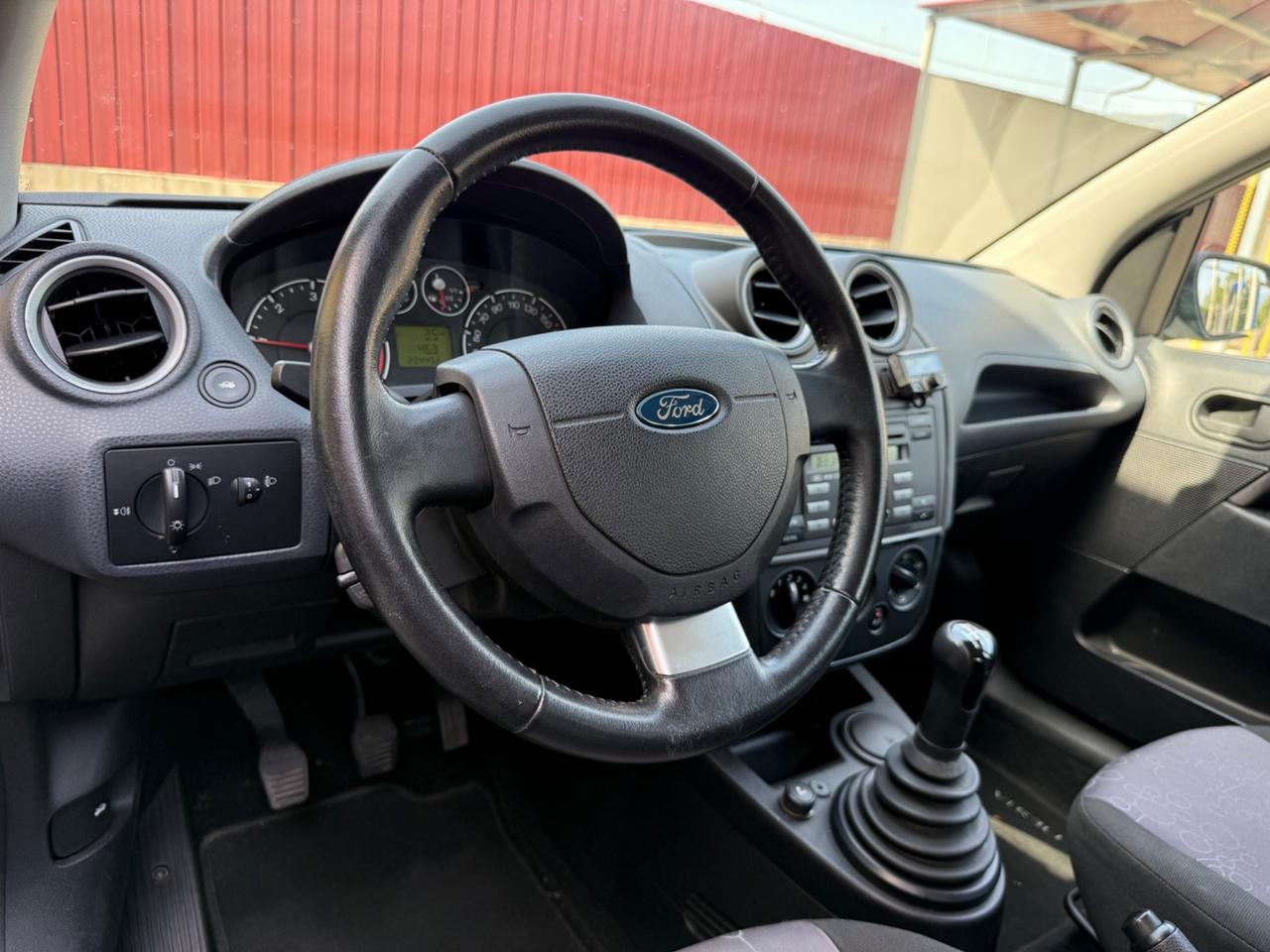 Ford Fiesta 1.4 TDCi 5p. Ghia