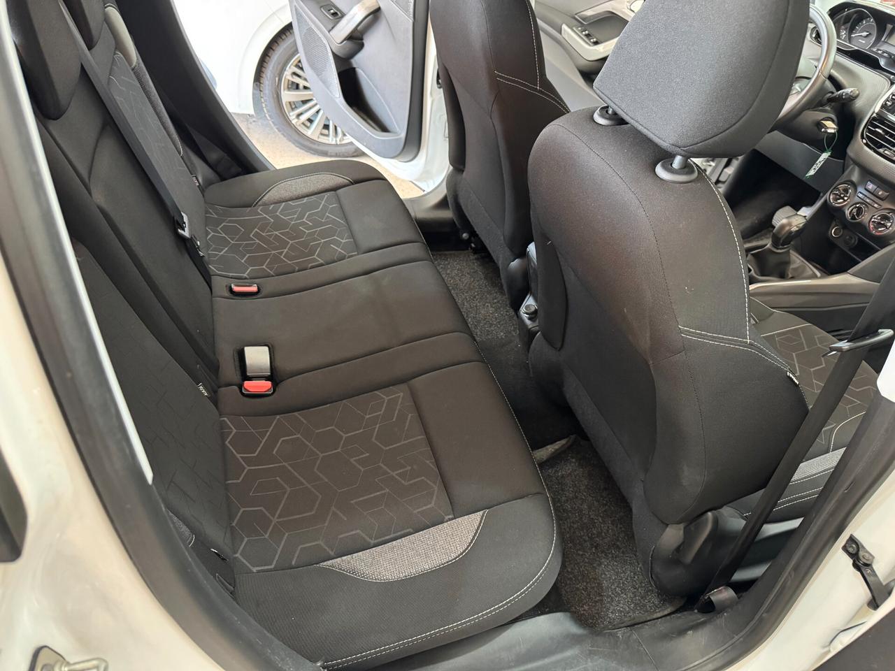 Peugeot 2008 PureTech 82 cv. Allure OK NEOPATENTATI