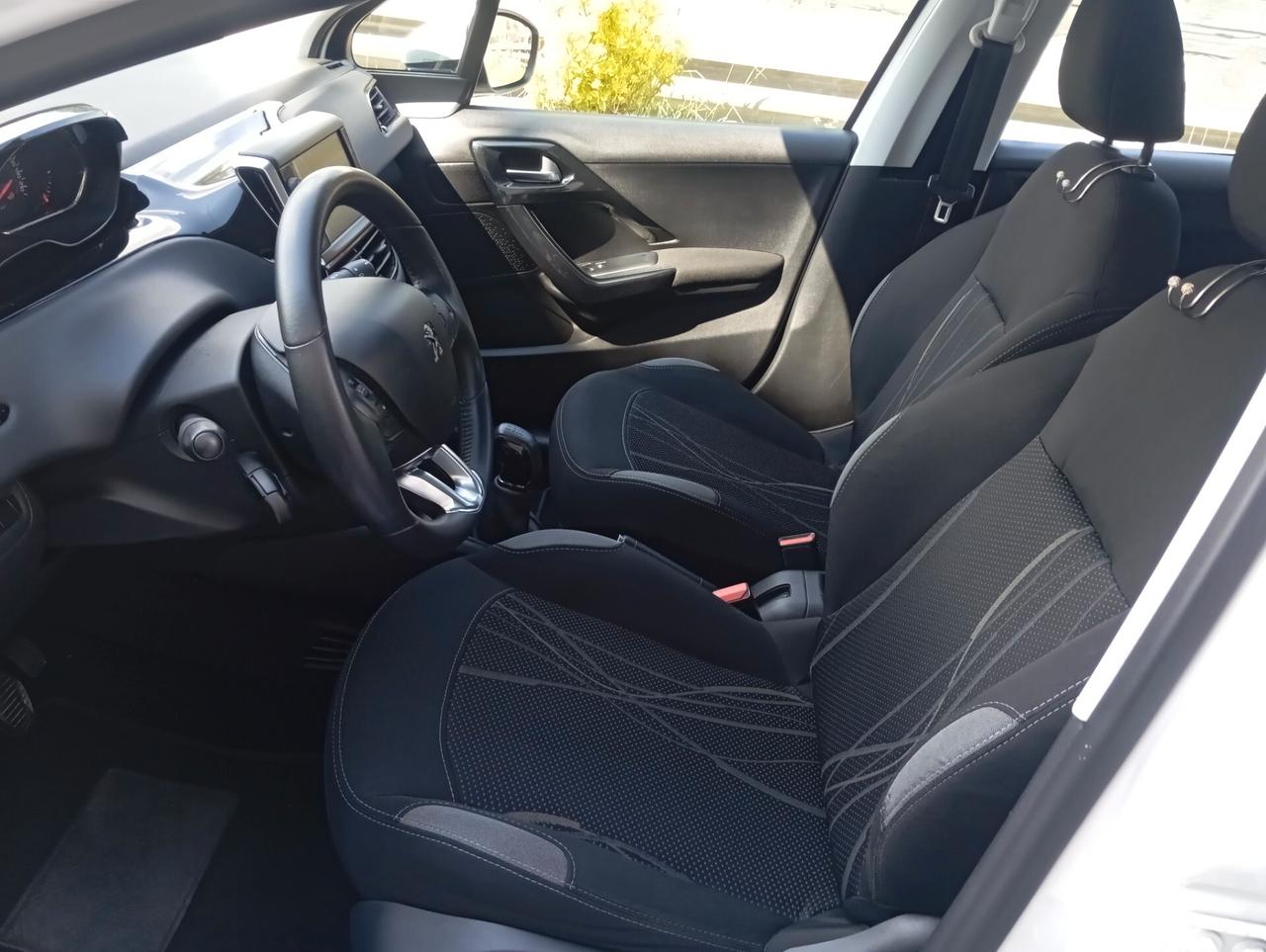 Peugeot 208 1.4 HDi 68 CV 5 porte BLACK pack UNIPRO BEN TENUTA