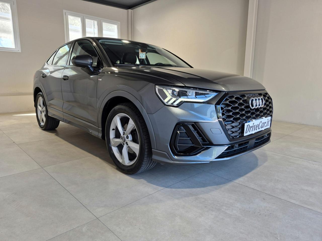 Audi Q3 SPORTBACK 35 TDI S LINE S-TRONIC IDENTITY BLACK LED NAVI CARPLAY WIRELESS C.19" 1 PROPRIETARIO