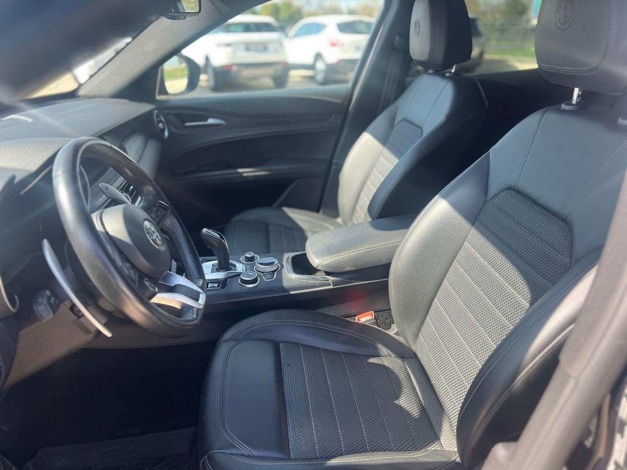 Alfa Romeo Stelvio 2.2 Turbodiesel 210 CV AT8 Q4 Super