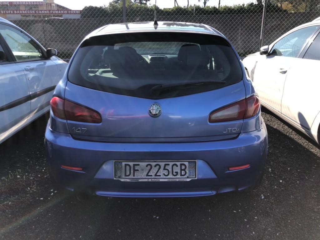 Alfa Romeo 147 1.9JTD fin no busta paga