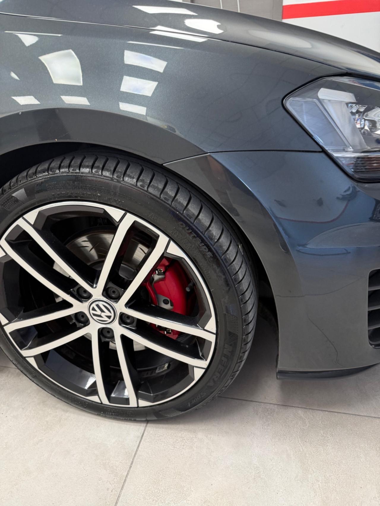 Volkswagen Golf GTD 2.0 TDI DSG 5p. BlueMotion Technology