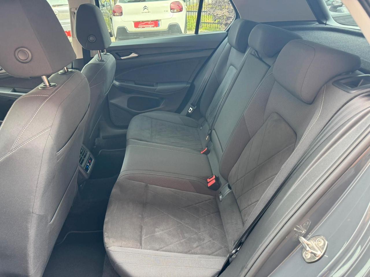 Volkswagen Golf 2.0 tdi Style 115cv dsg