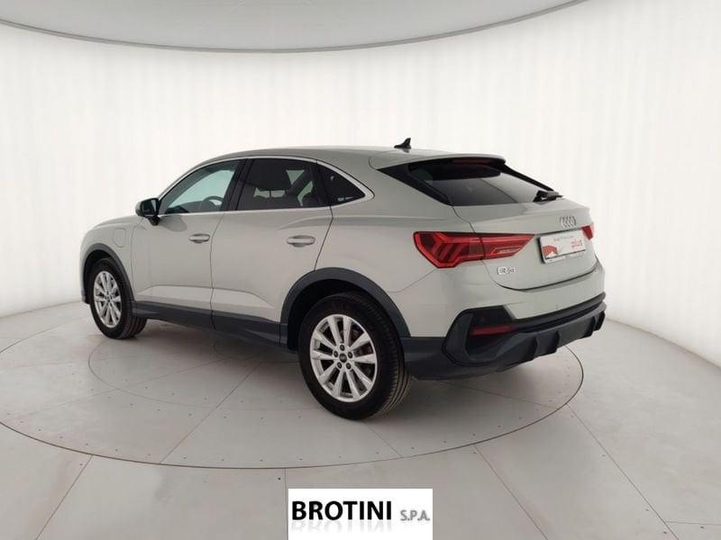 Audi Q3 Sportback 45 TFSI e S tronic Business Plus