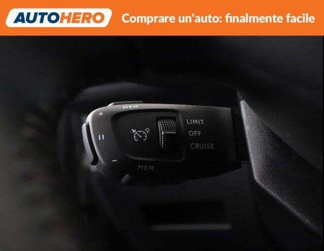 PEUGEOT 3008 Hybrid 136 e-DCS 6 Active Pack