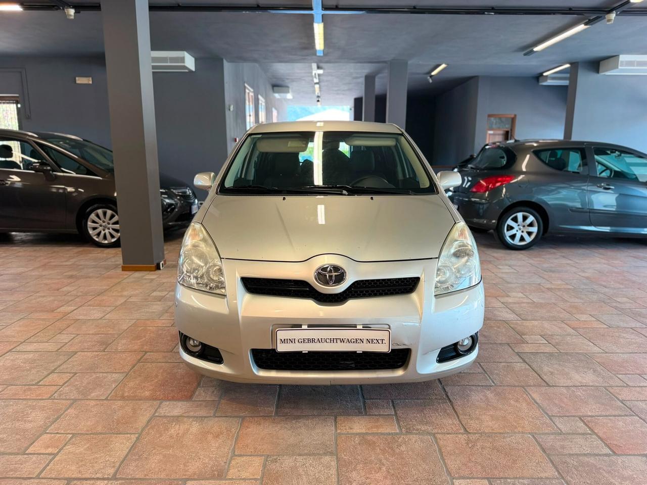 Toyota Corolla Verso 2.2 16V D-4D DPF Luna 7pti