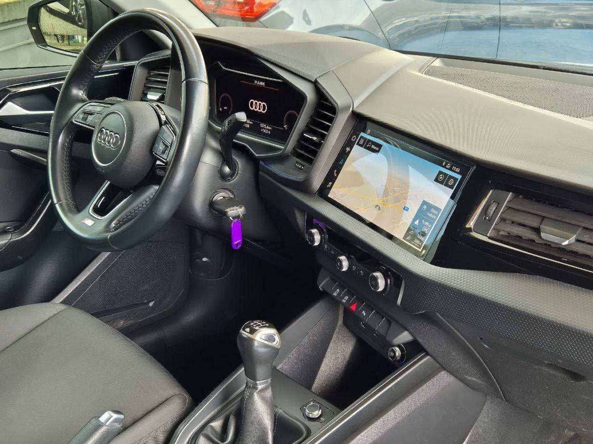 AUDI - A1 Sportback - A1 SPB 30 TFSI Identity Black