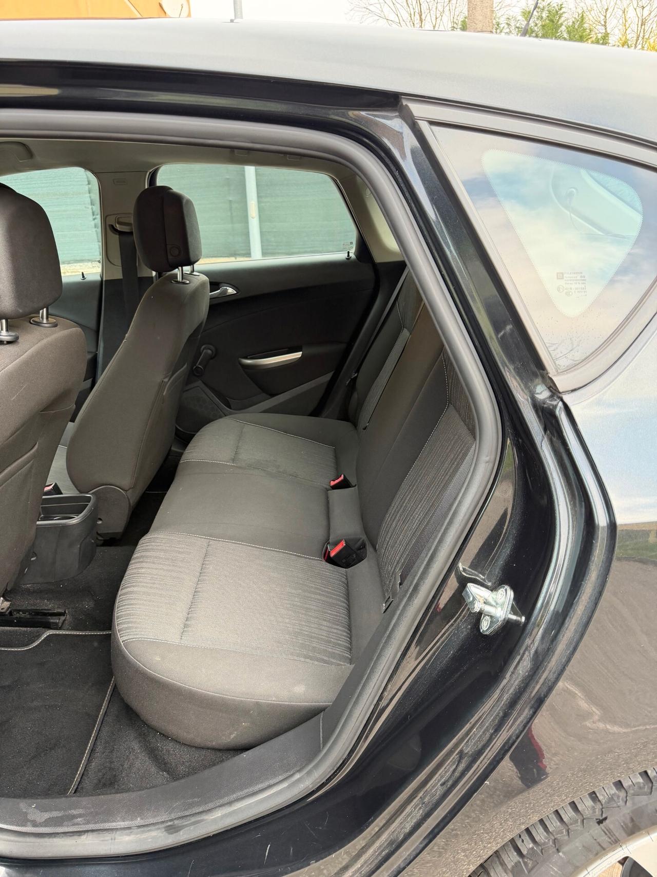 Opel Astra 1.4 METANO - NEOPATENTATI - 12 MESI DI GARANZIA -