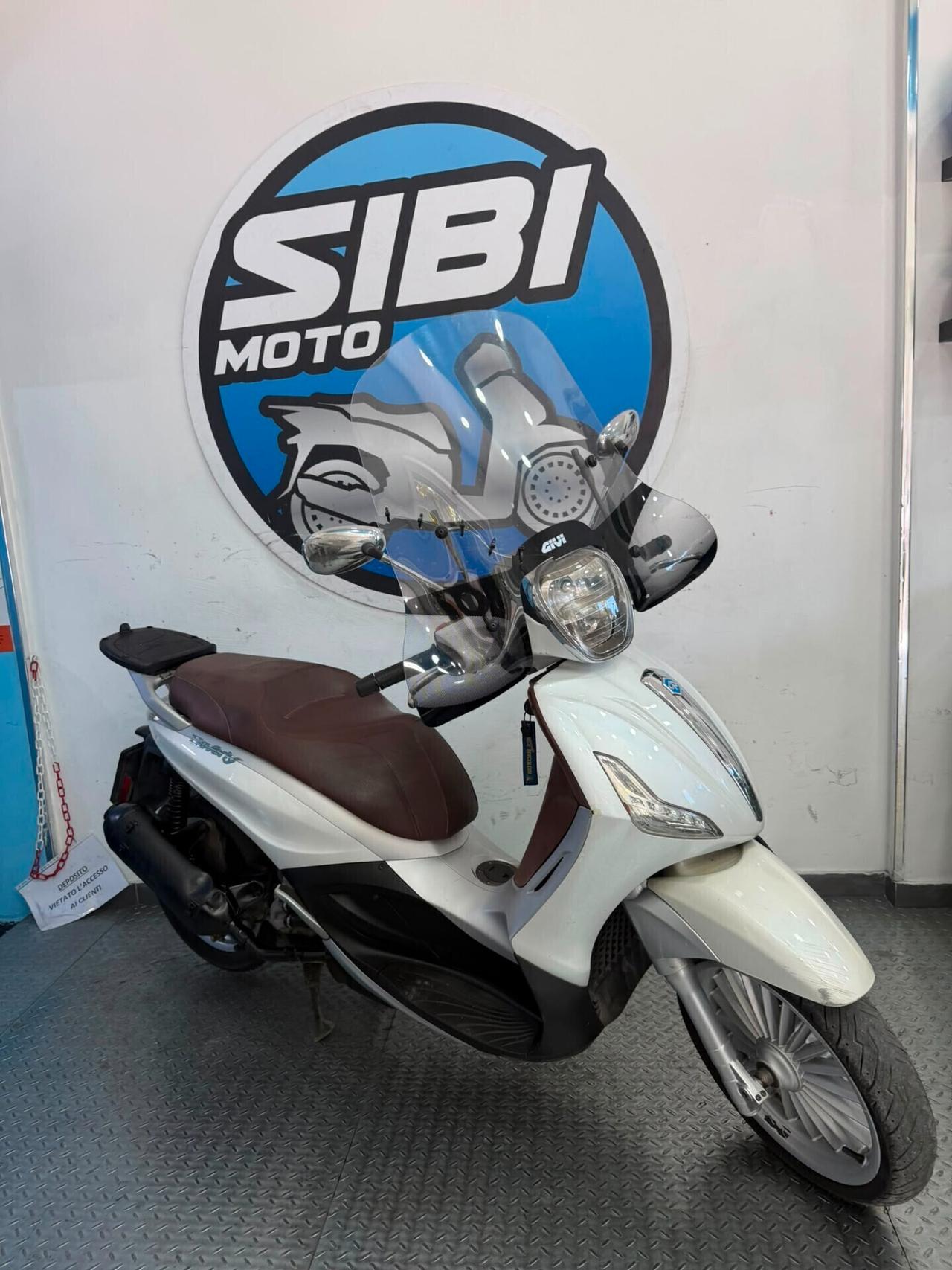Piaggio Beverly 300