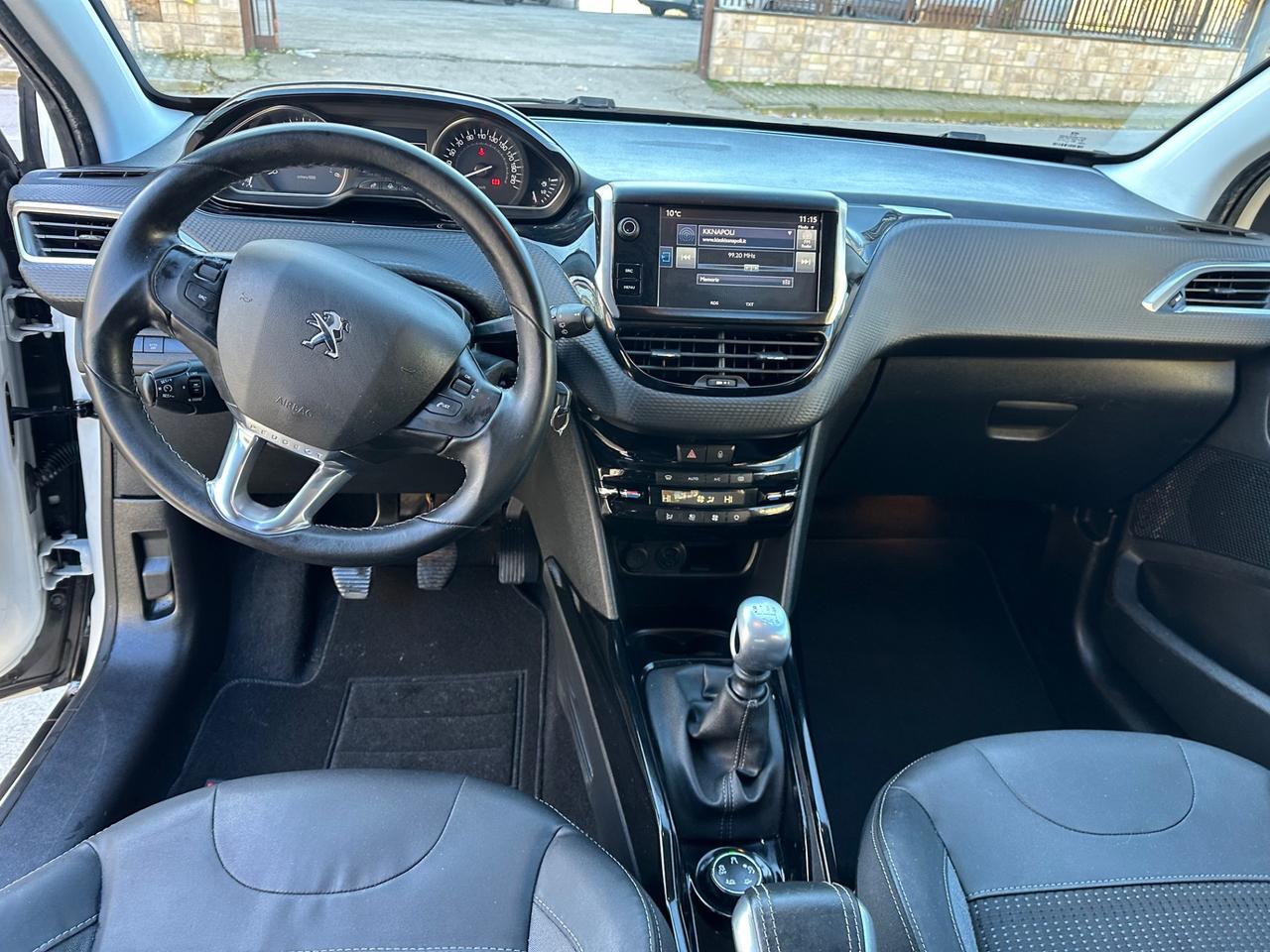 Peugeot 2008 BlueHDi 100 Allure