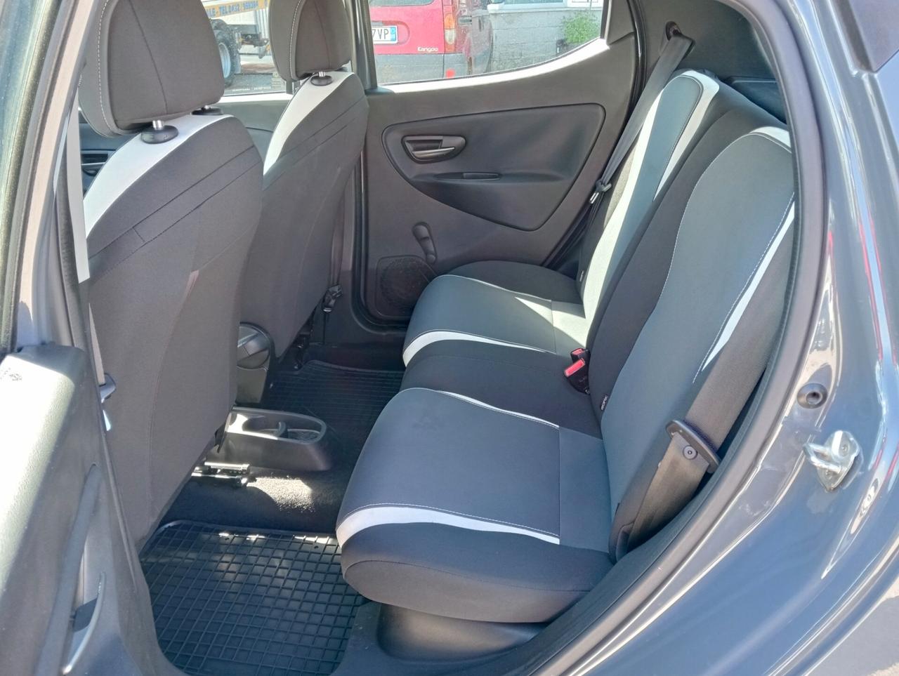 Lancia Ypsilon 1.3 MJET 95CV Elefantino