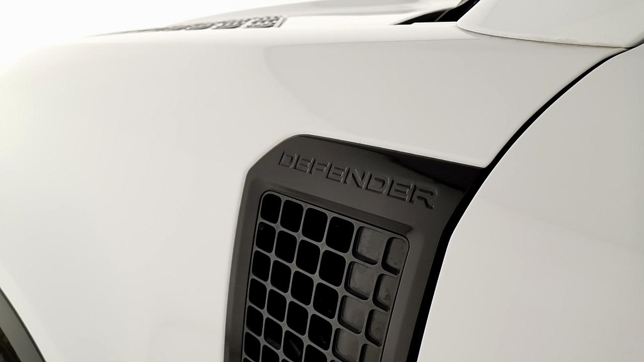 LAND ROVER Defender VII - Defender 90 3.0d i6 mhev SE awd 200cv auto