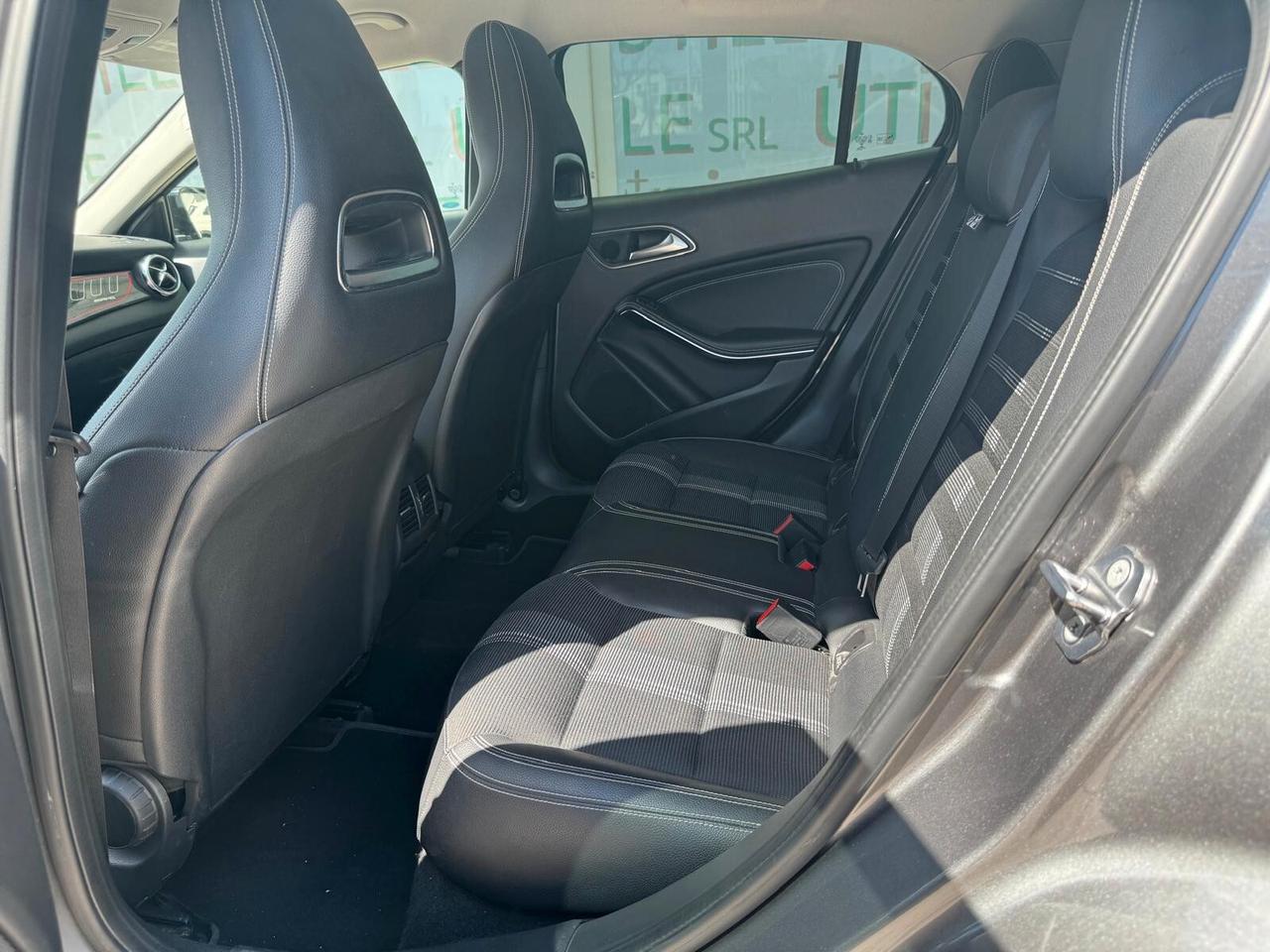 Mercedes-benz GLA 200 d Automatic Premium