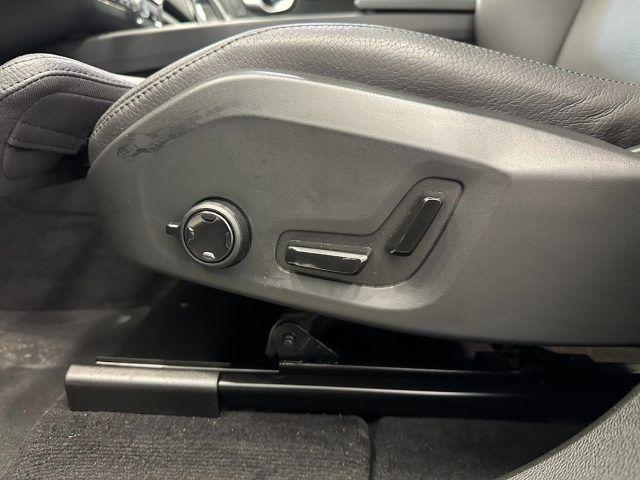 VOLVO XC60 B4 (d) aut Plus Dark N1 Tetto Panoramico Ap.