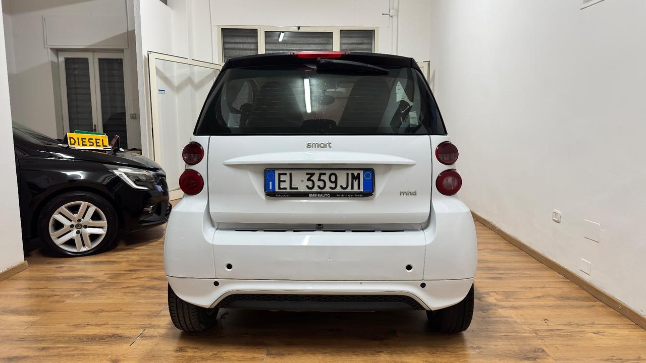 Smart ForTwo 1000 52 kW MHD coupé passion