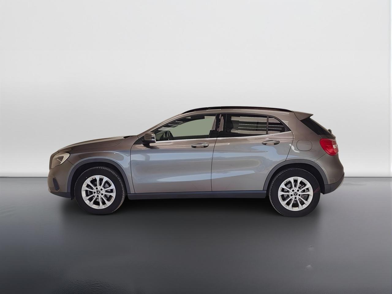 Mercedes-Benz GLA-X156 2017 - GLA 200 d Business auto
