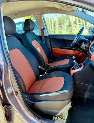 Hyundai i10 1.2 Sound Edition E6